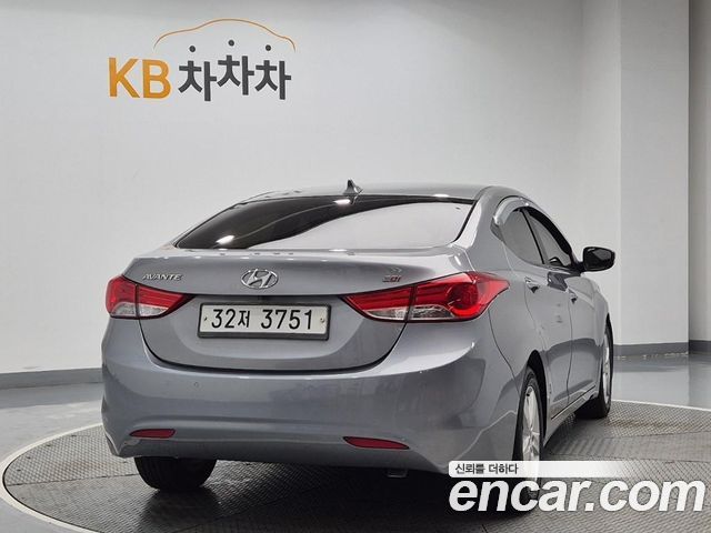 Hyundai AVANTE 2014 — photo 2