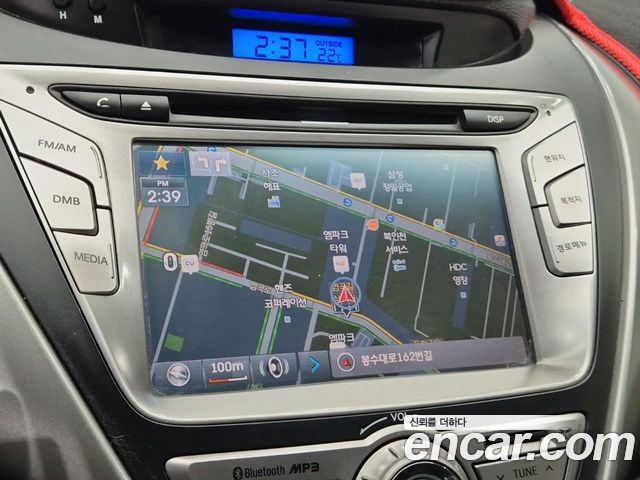 Hyundai AVANTE 2014 — photo 13