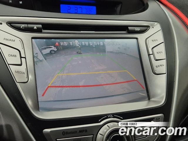 Hyundai AVANTE 2014 — photo 14