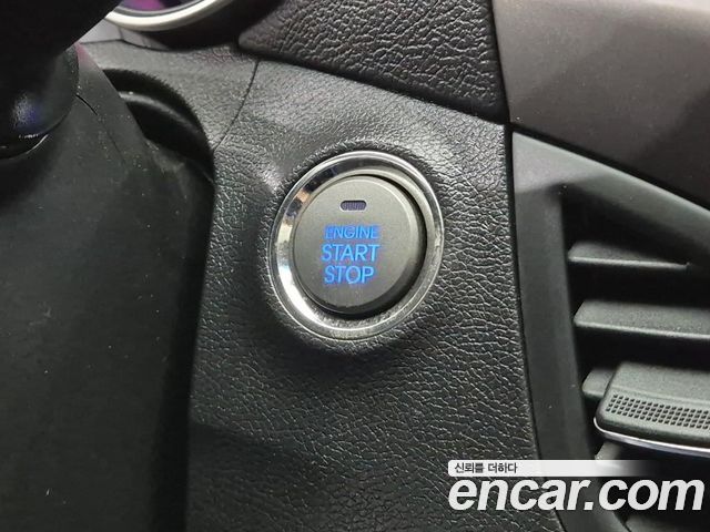 Hyundai AVANTE 2014 — photo 18