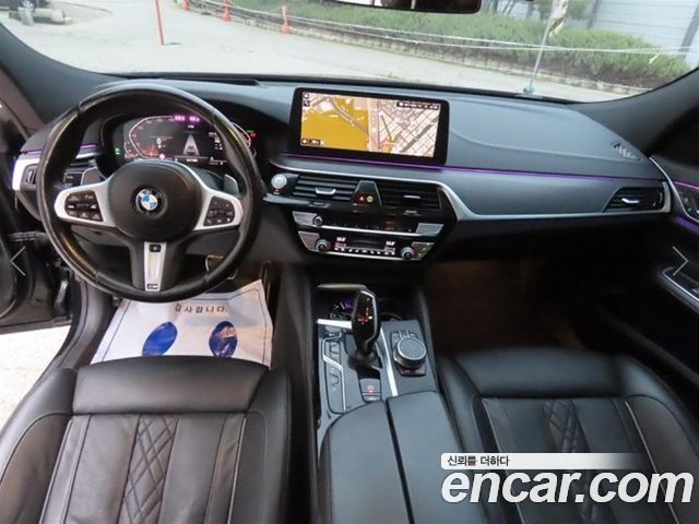 BMW Gran Turismo 2022 — photo 9