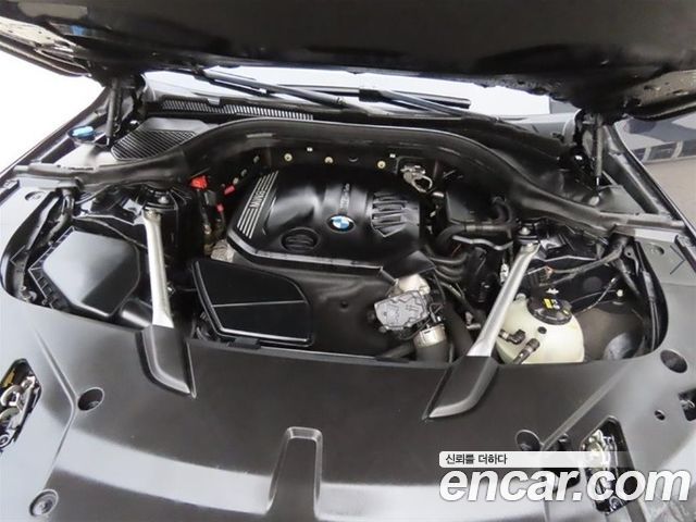 BMW Gran Turismo 2022 — photo 20