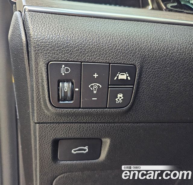 Kia K5 2020 — photo 12
