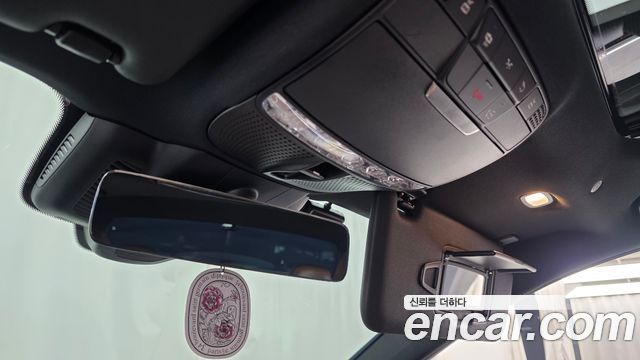 Mercedes-Benz E-Class 2022 — photo 27