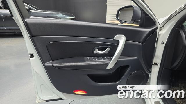 Renault Korea SM5  2018 — photo 14