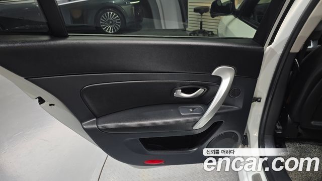 Renault Korea SM5  2018 — photo 15
