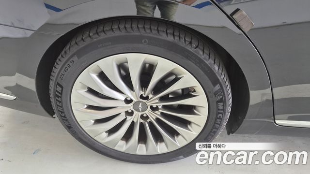 Genesis EQ900 2017 — photo 14