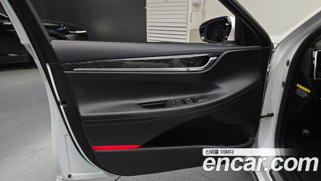 Hyundai Grandeur 2018 — photo 14