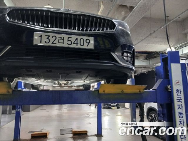 Kia K7 2016 — photo 1