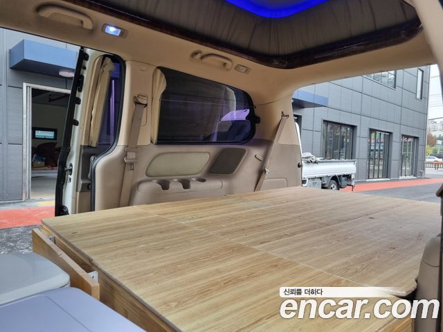 Kia Canival 2009 — photo 11
