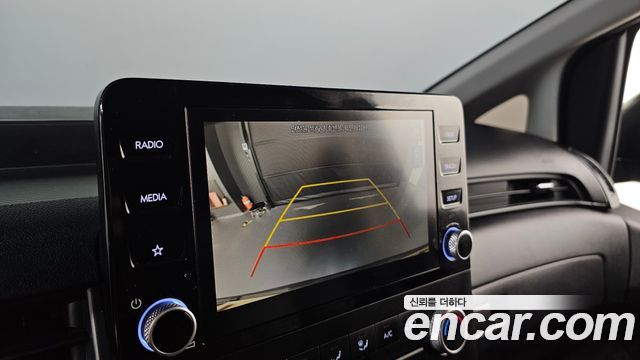 Hyundai Staria 2022 — photo 22