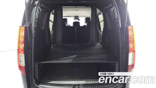 Hyundai Staria 2022 — photo 30