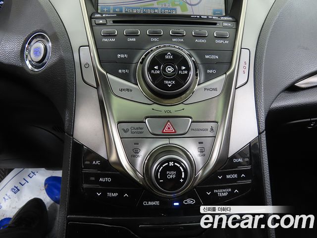Hyundai Grandeur 2011 — photo 16