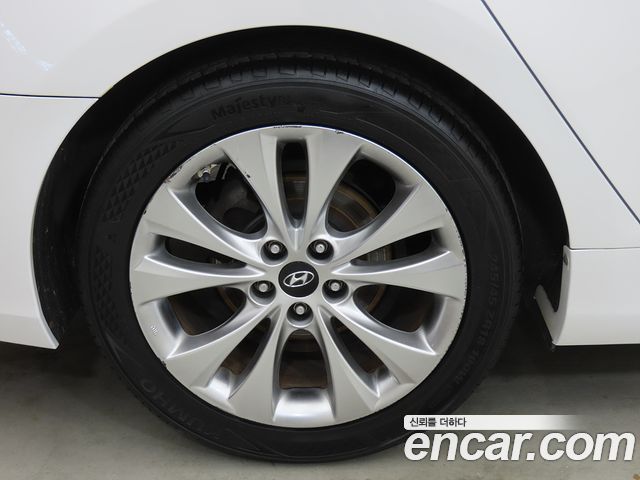 Hyundai Grandeur 2011 — photo 20