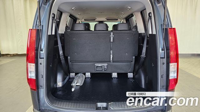 Hyundai Staria 2022 — photo 24