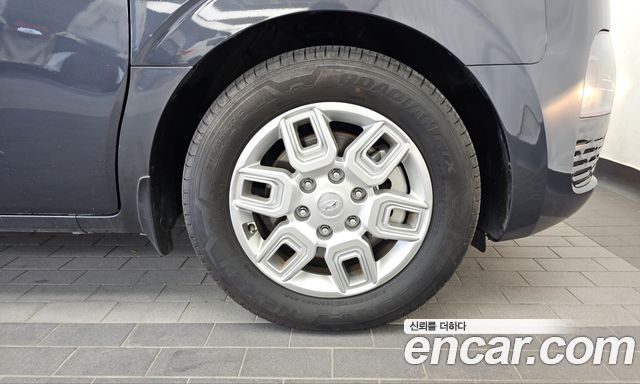 Hyundai Staria 2022 — photo 7