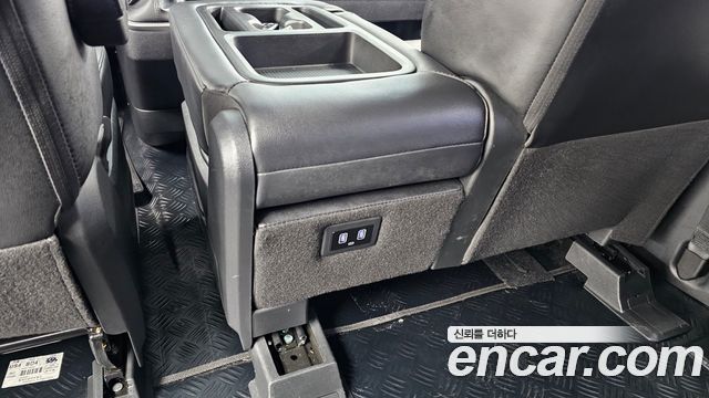 Hyundai Staria 2022 — photo 33