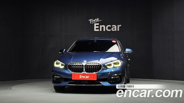 BMW 1-Series 2021 — photo 3