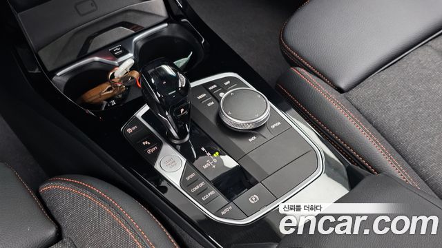 BMW 1-Series 2021 — photo 12