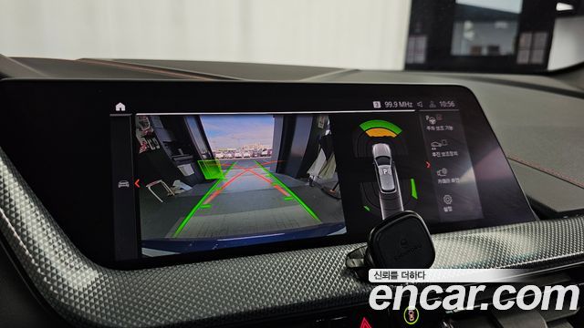 BMW 1-Series 2021 — photo 21
