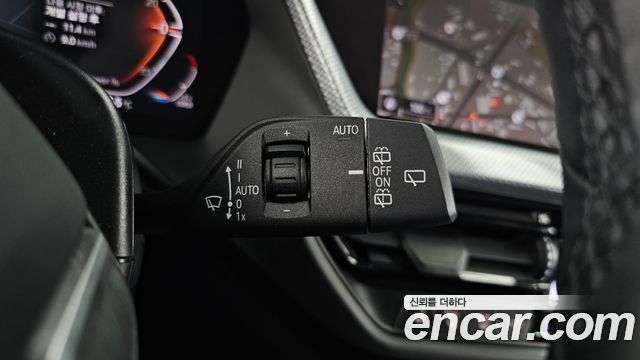 BMW 1-Series 2021 — photo 28