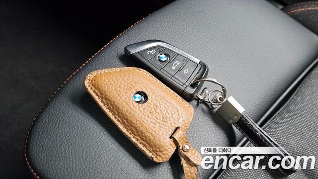 BMW 1-Series 2021 — photo 29