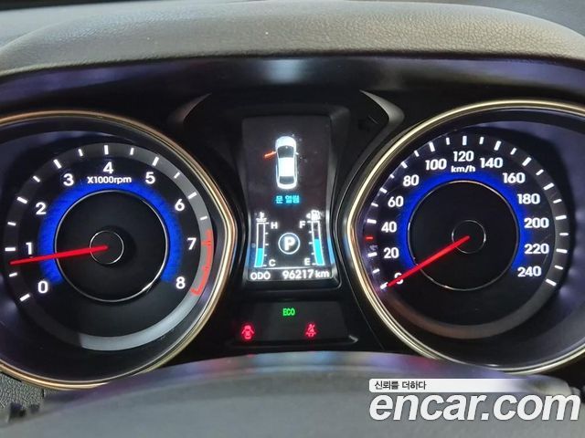 Hyundai AVANTE 2011 — photo 7