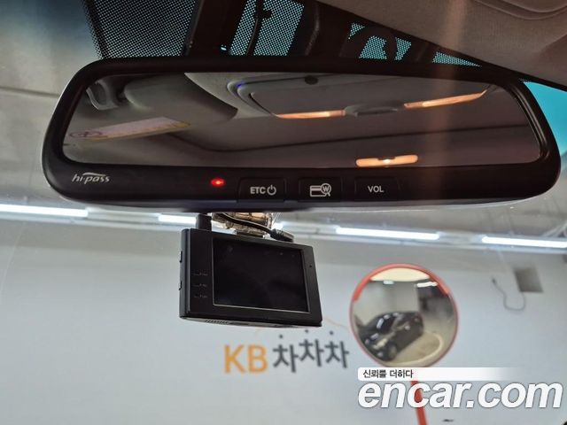 Hyundai AVANTE 2011 — photo 16