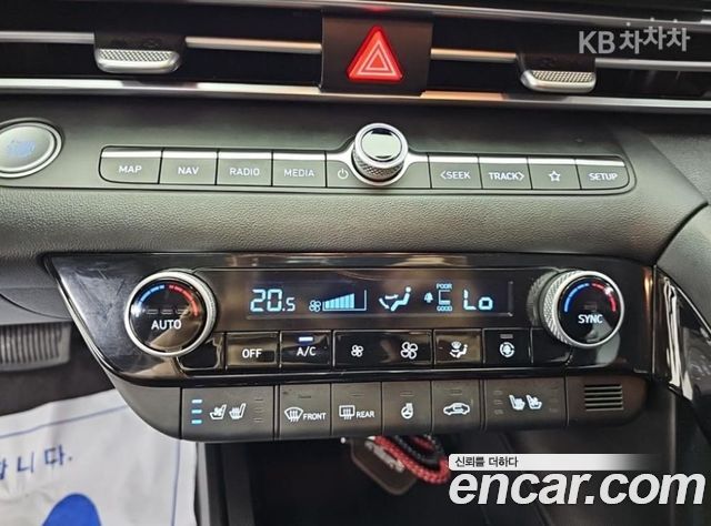 Hyundai AVANTE 2022 — photo 10