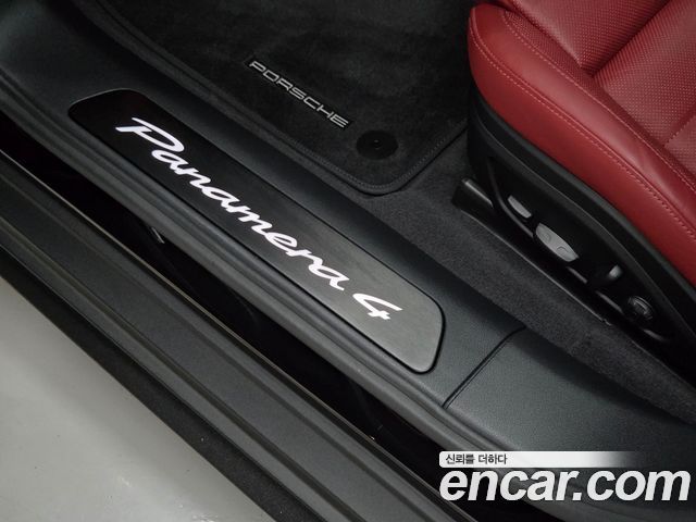 Porsche Panamera 2025 — photo 16