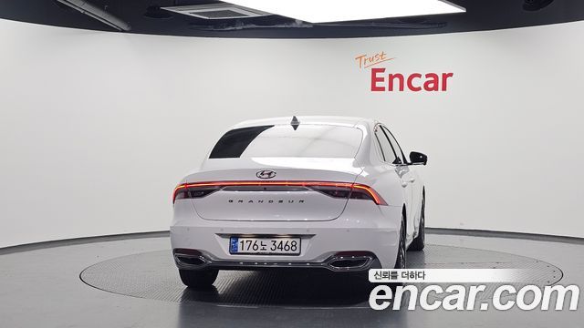 Hyundai Grandeur 2023 — photo 4