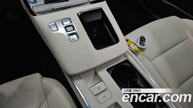 Hyundai Grandeur 2023 — photo 12