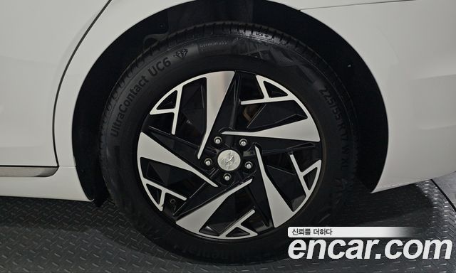 Hyundai Grandeur 2023 — photo 7