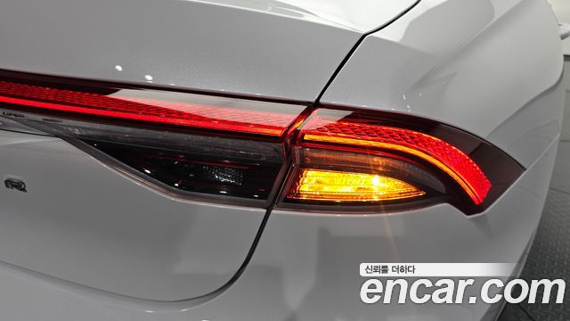 Hyundai Grandeur 2023 — photo 9