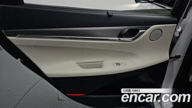 Hyundai Grandeur 2023 — photo 15
