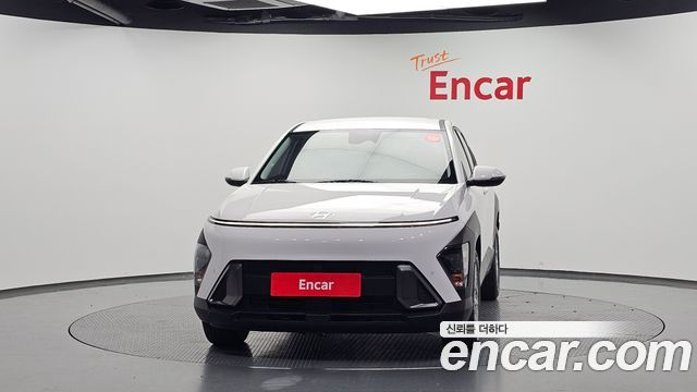 Hyundai Kona 2023 — photo 3