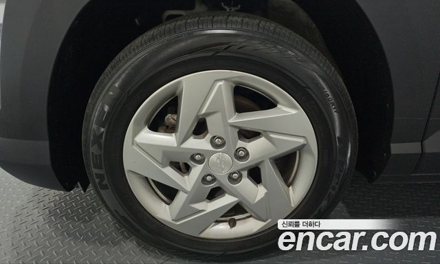 Hyundai Kona 2023 — photo 5