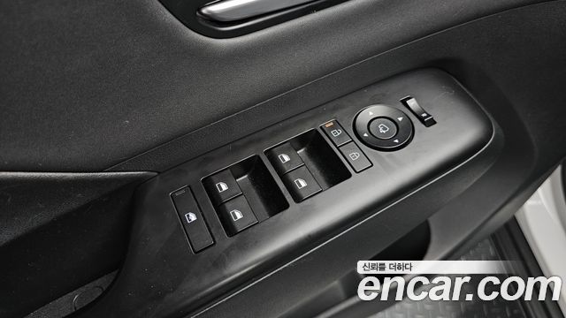Hyundai Kona 2023 — photo 23
