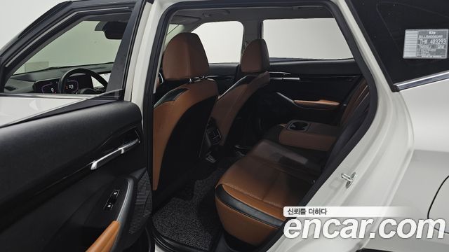 Kia Seltos 2023 — photo 18