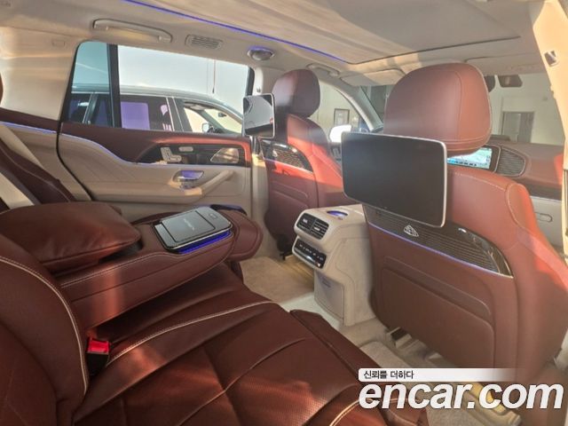 Mercedes-Benz GLS-Class 2023 — photo 8