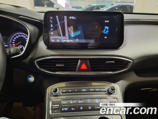 Hyundai Santafe 2023 — photo 8