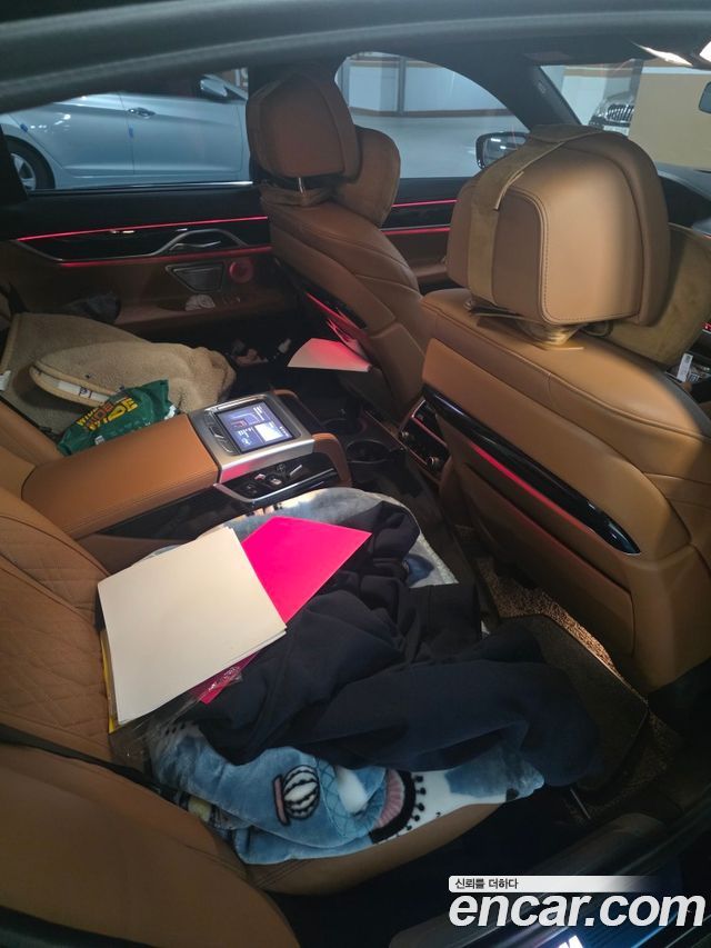 BMW 7-Series 2020 — photo 4