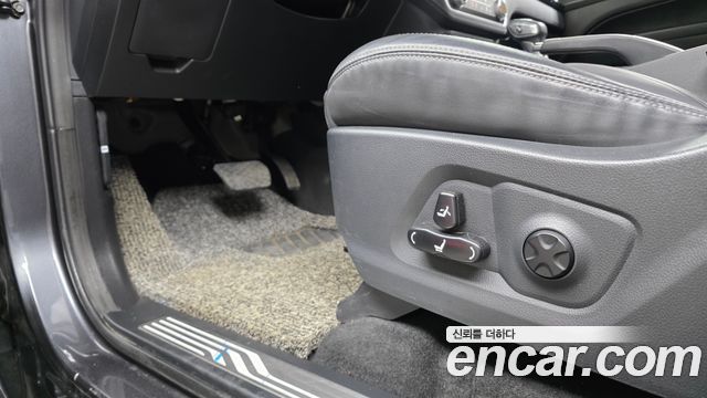 KG Mobility Rexton 2021 — photo 30