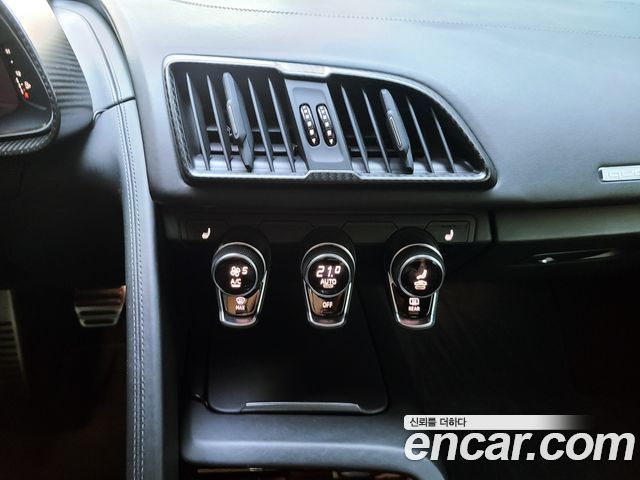 Audi R8 2017 — photo 11