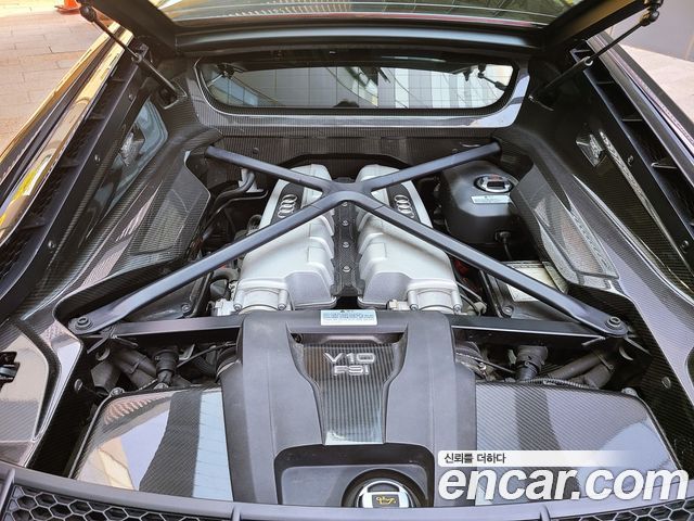 Audi R8 2017 — photo 18
