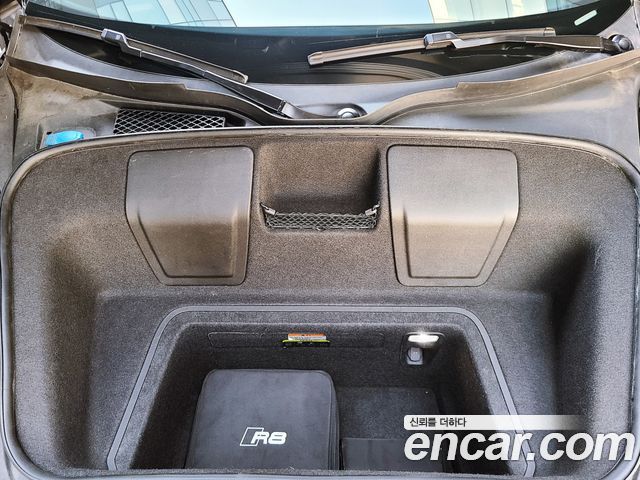 Audi R8 2017 — photo 19
