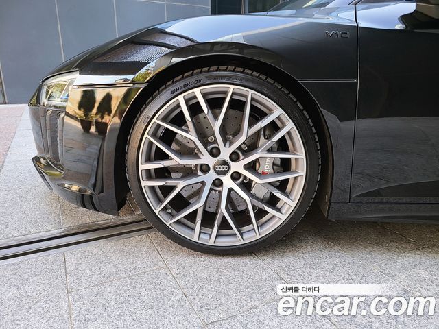 Audi R8 2017 — photo 20