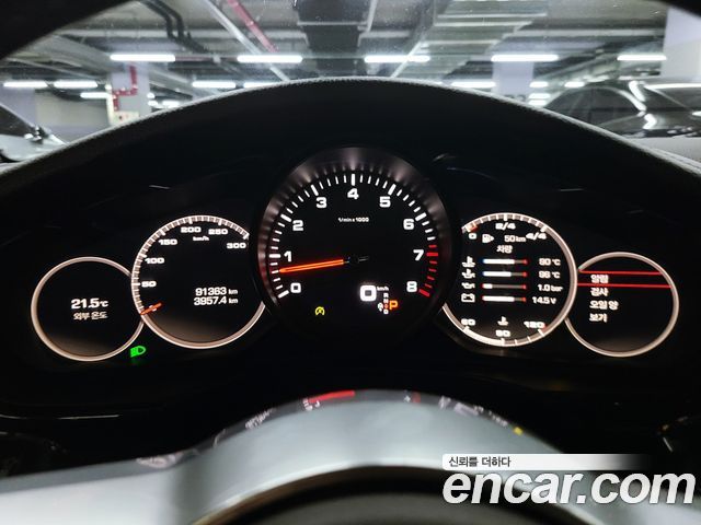 Porsche Panamera 2018 — photo 8