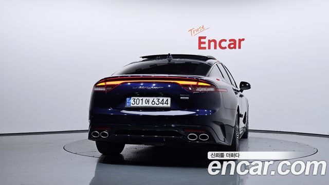 Kia Stinger 2021 — photo 4