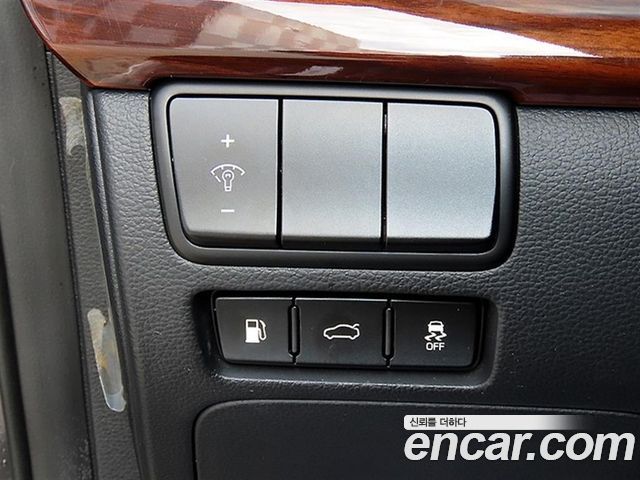 Kia K7 2017 — photo 12